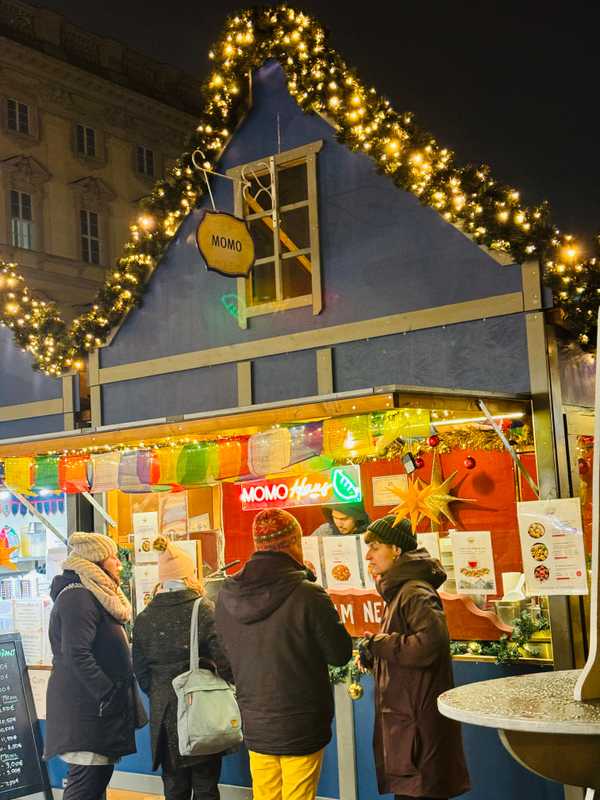 Winter-markt-schlossplatz-humboldforum